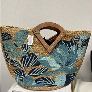 🔥🔥NWTbasket weave jute tote bag.🔥🔥